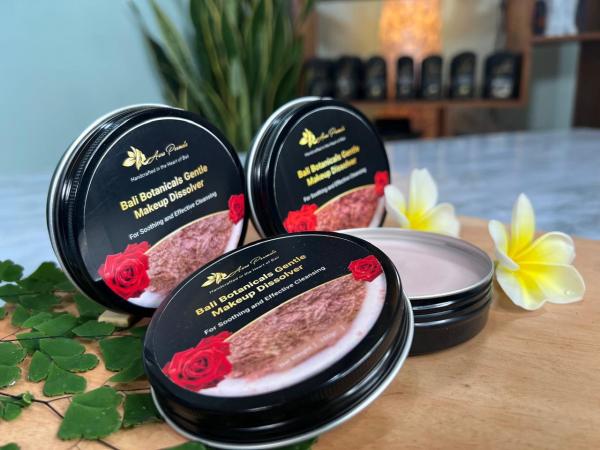 Bali Botanical Gentle Makeup Dissolver