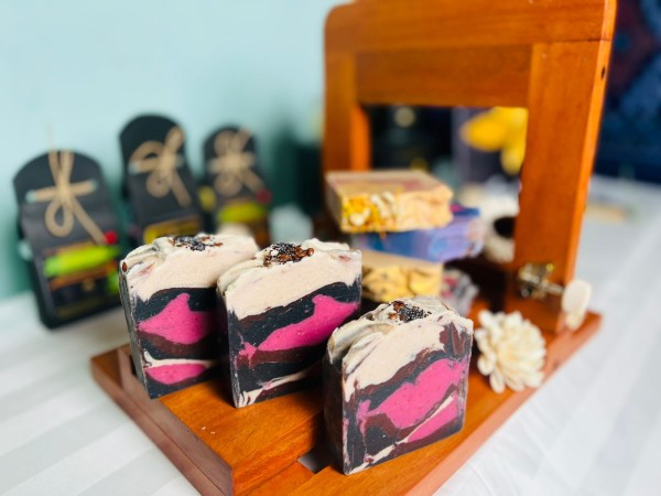 d875f95c-1d4b-431d-9c3a-89d45823636b Balinese Spice Blassom Bliss Soap Bar
